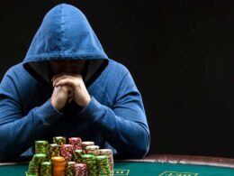 Secret to Defeat a Poker Bully