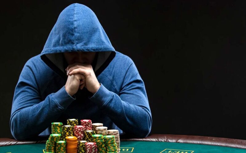 Secret to Defeat a Poker Bully